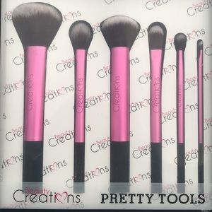 Beauty Creations Set of Brushes